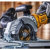 DeWalt DCS571N-XJ (без АКБ) Image #7